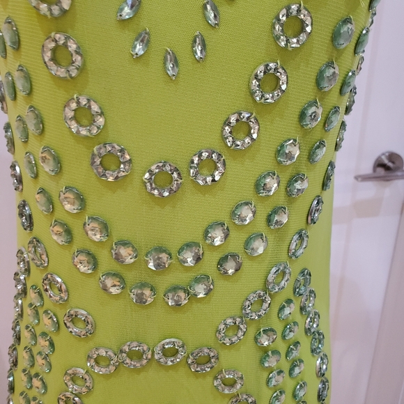 Lime Green BCBG dress - Picture 4 of 4